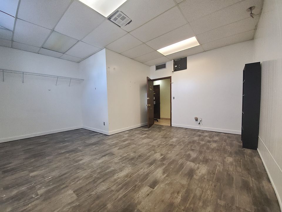 1st image of 2640 Hollywood Blvd #120