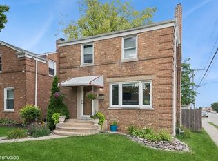3857 Clinton Ave, Berwyn, IL 60402