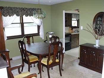 4th image of 1459 Harvey Ln