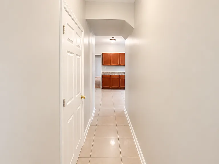 46 Underwood St #1B — Photo 6