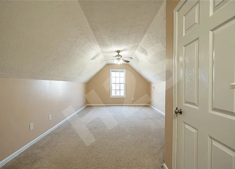 1476 Aultroy Dr — Photo 16