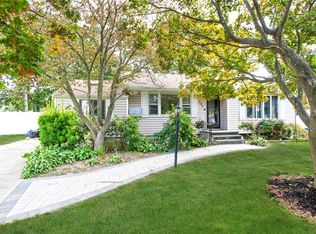 133 Foster Rd, Ronkonkoma, NY 11779