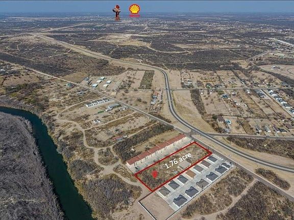 5th image of 371 Riverside Dr