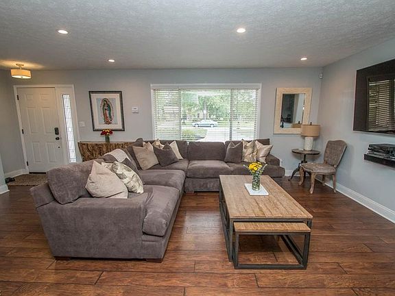 4th image of 19051 Turkey Meadow Ln