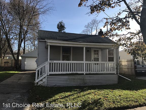 2nd image of 808 Cawood St