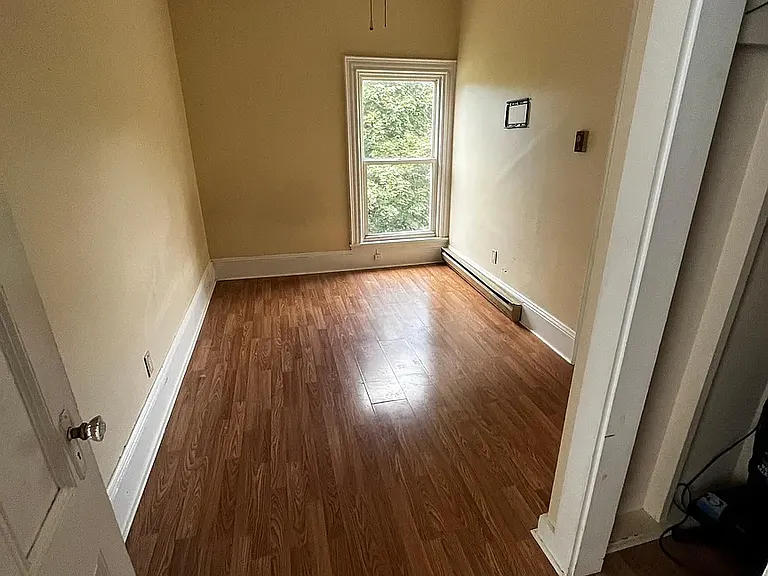 554 Stevens Ave #2 — Photo 3