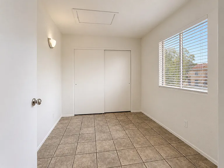 653 W Guadalupe Rd #2019 — Photo 14