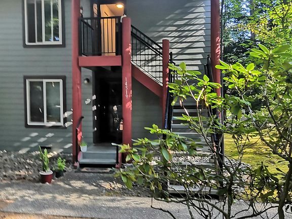 5th image of 14519 NE 30th Pl APT D19