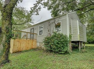 7411 E 83rd St, Kansas City, MO 64138