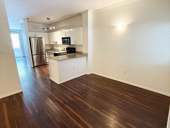 2nd image of 1643 6th Ave APT 201