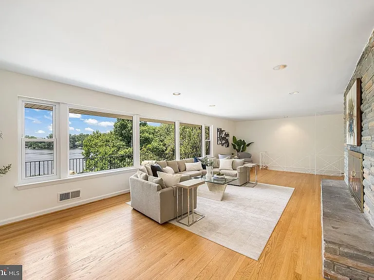 3612 Ridgeway Ter — Photo 37