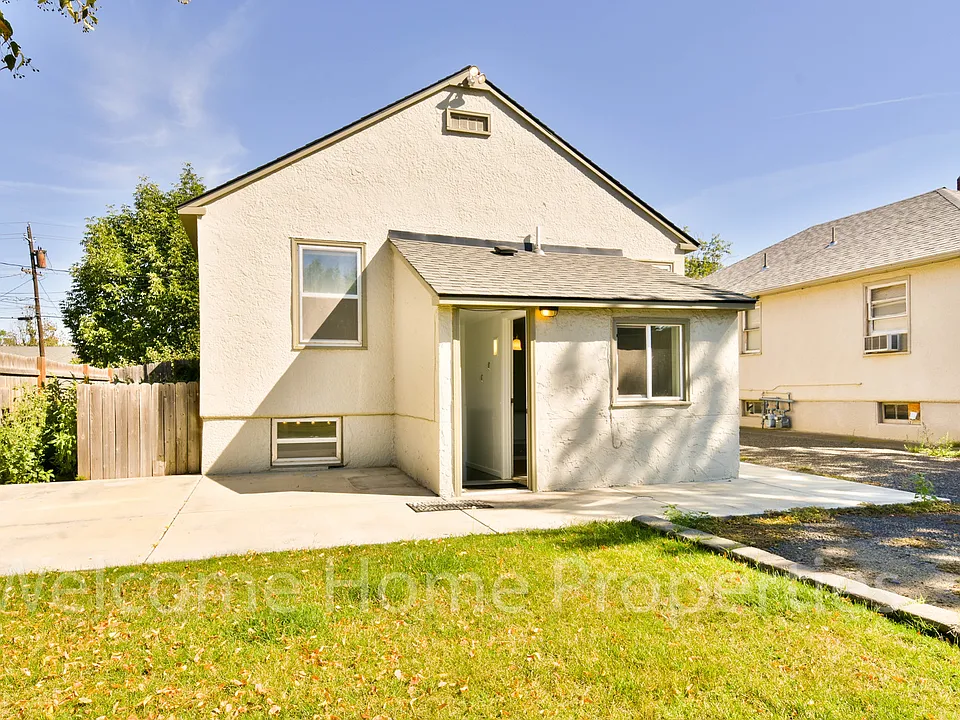 316 SE 4th St