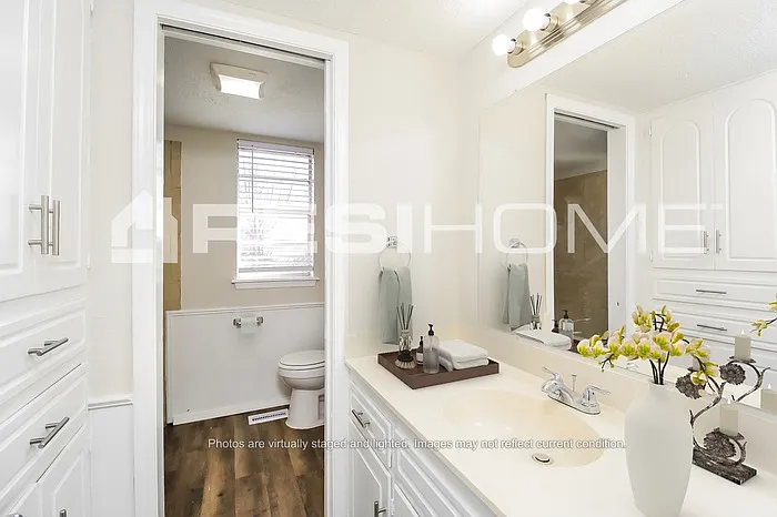 10900 N Florida Ave — Photo 10