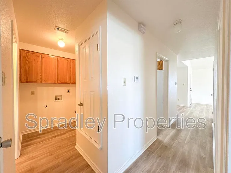 115 Lacey Lou Ln — Photo 9