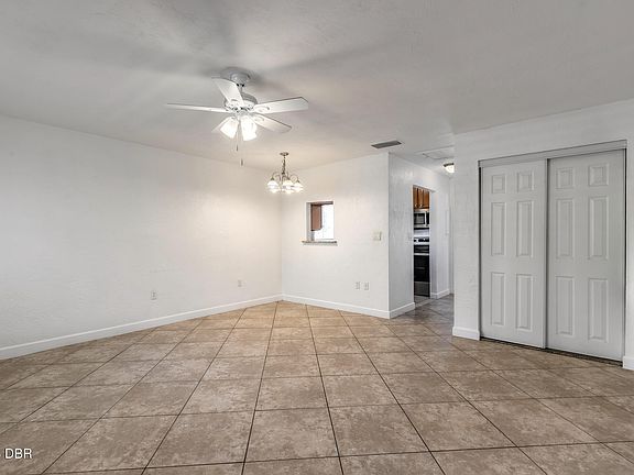5th image of 102 S Peninsula Dr APT 200