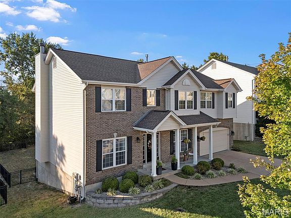 2nd image of 4423 Saddleridge Farm Dr