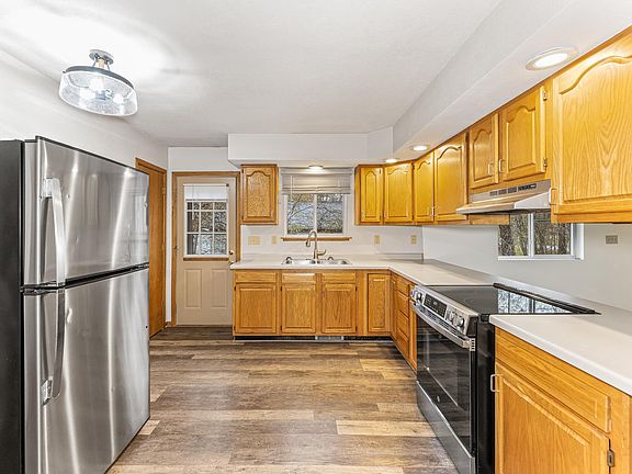 3rd image of 11525 Harmony Ln