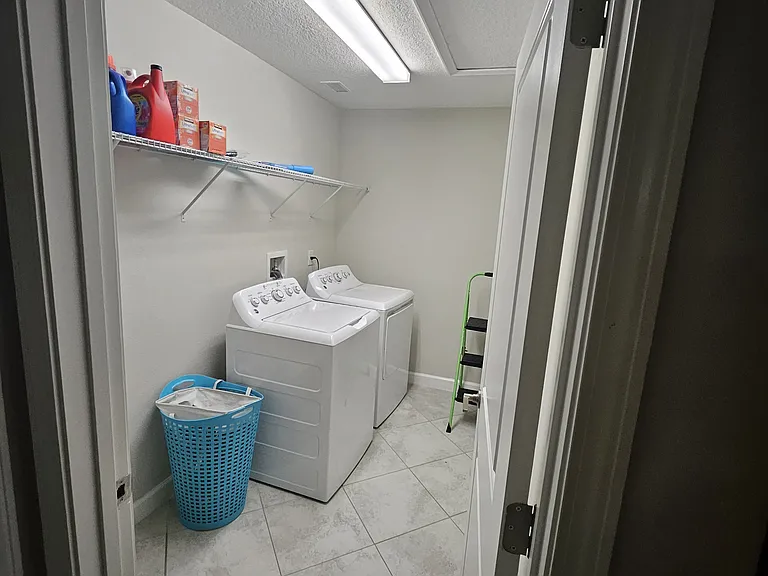 25057 Lambrusco Loop — Photo 67