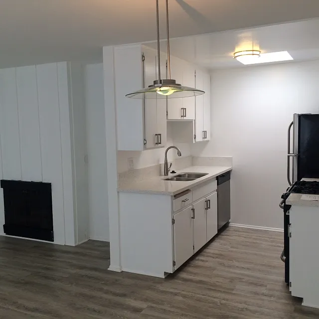 1 bed, $2,325 — Photo 3