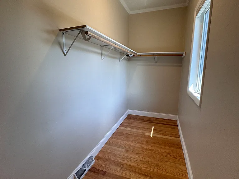 313 Chestnut St — Photo 15
