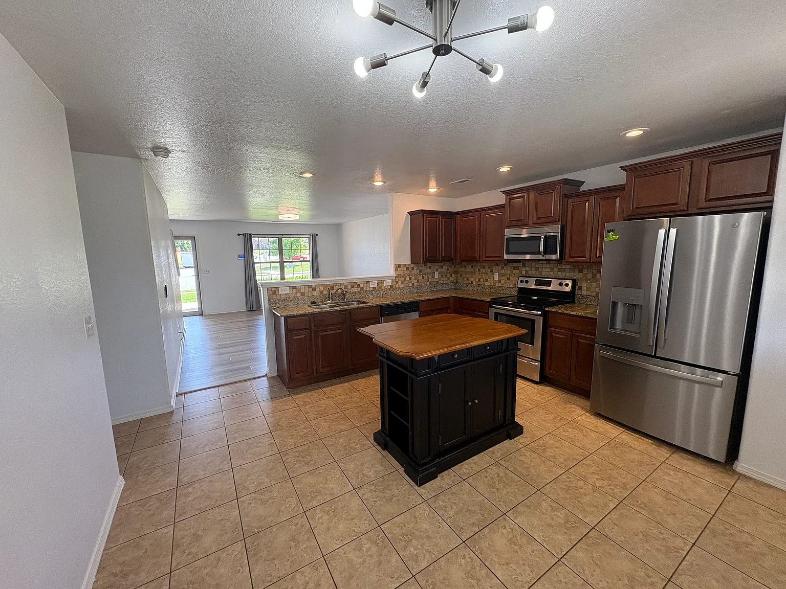 4208 SW Fieldstone Blvd — Photo 2