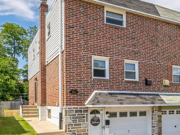15132 Endicott St, Philadelphia, PA 19116