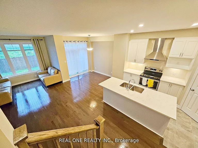 1103 Barrow Ave — Photo 4