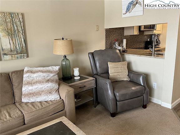 4th image of 301 Pinnacle Inn Road #4114