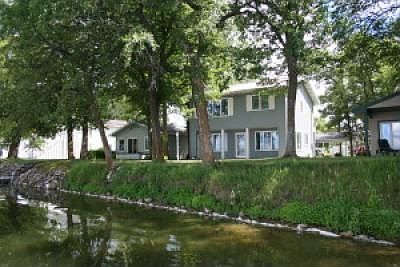 2nd image of 1574 W Lake Dr