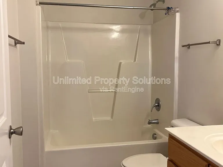 376 S Kerr Ave #301 — Photo 10