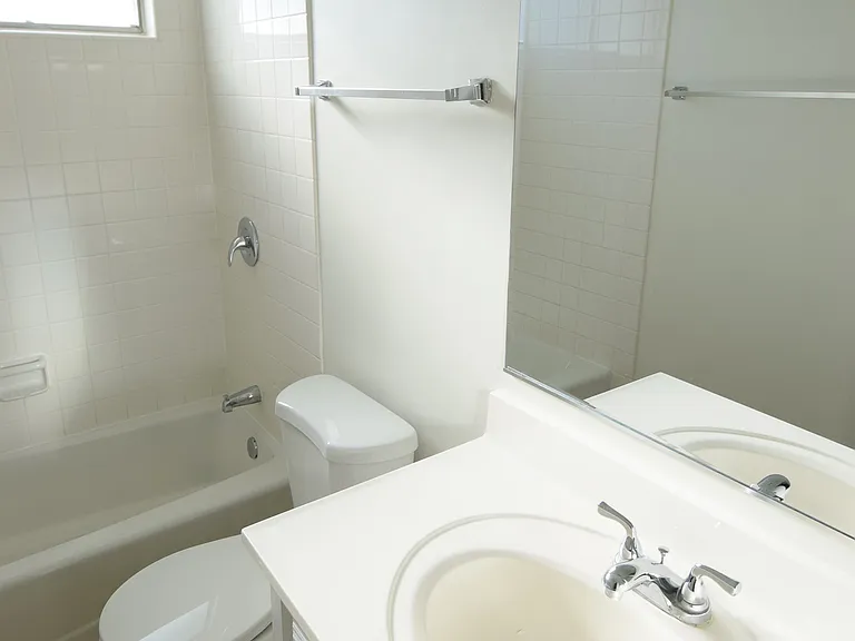 2643 Centinela Avenue — Photo 21