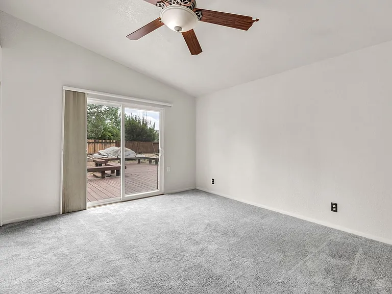 17575 Parrot Dr — Photo 17
