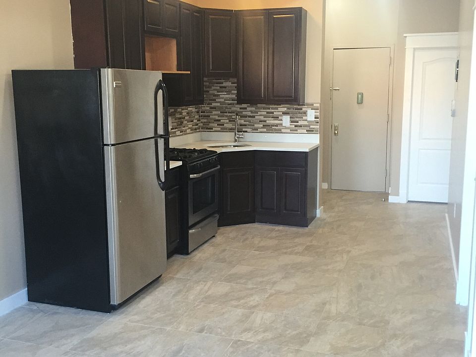 2nd image of 497 E 93rd St APT 2