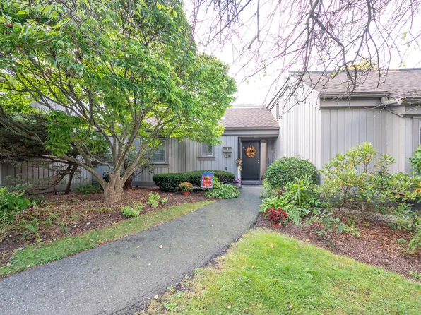 357 B krueger Circle, Southbury, CT 06488