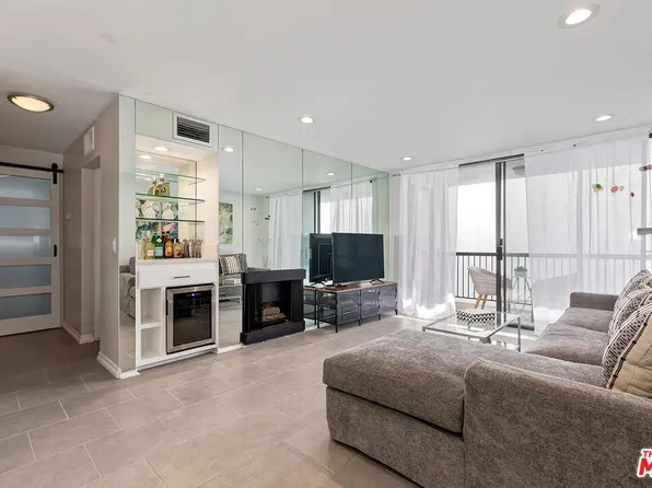 906 N Doheny Dr APT 418, West Hollywood, CA 90069