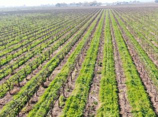 3409 W Woodbridge Rd, Lodi, CA 95242