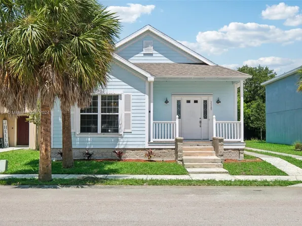 3329 Columbia Square Way, Fort Pierce, FL 34982