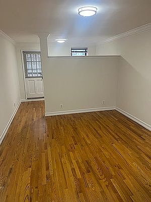 5th image of 229 E 80th St #1