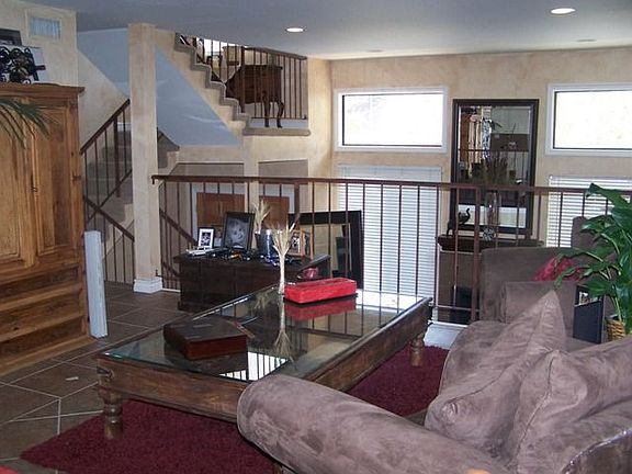 3rd image of 26005 Alizia Canyon Dr Unit E