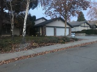 171 Edgewater Ln, Paso Robles, CA 93446