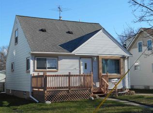 432 Tecumseh St, Clawson, MI 48017