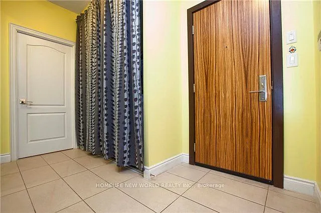 3 bed, $3,000 — Photo 2