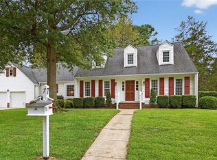 7 Plantation Rd, Newport News, VA 23602