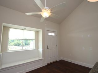 4461 E 3rd St APT 40, Bloomington, IN 47401