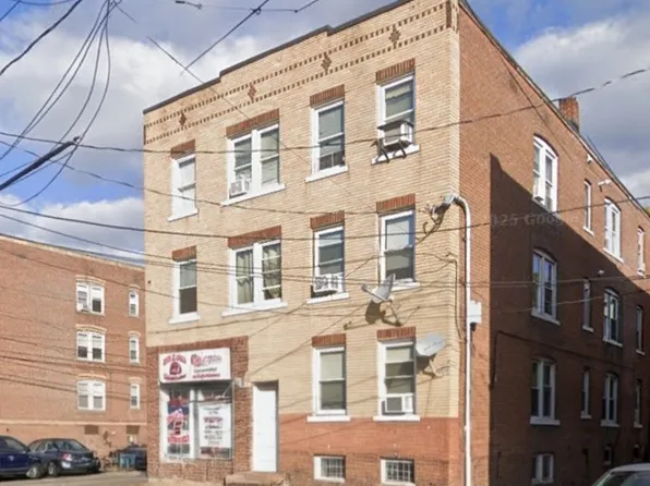 629 W Main St #1E, New Britain, CT 06053