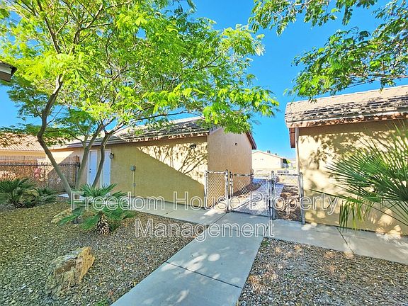 5th image of 1041 Marne Ct APT 4
