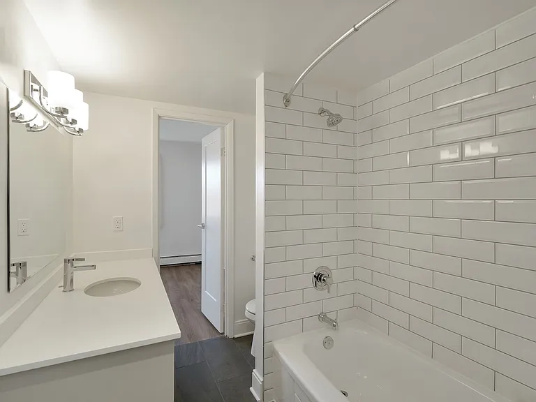 908 Market St — Photo 12