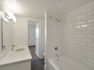 908 Market St #106, Victoria, BC