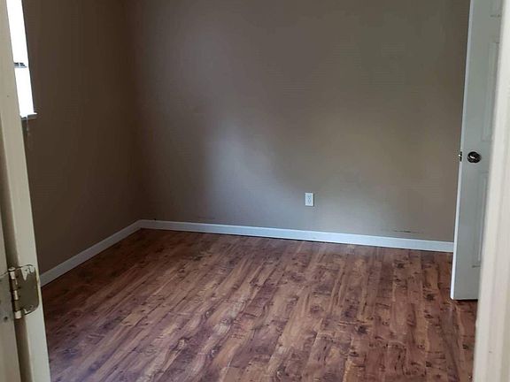 3rd image of 1802 W Julie St