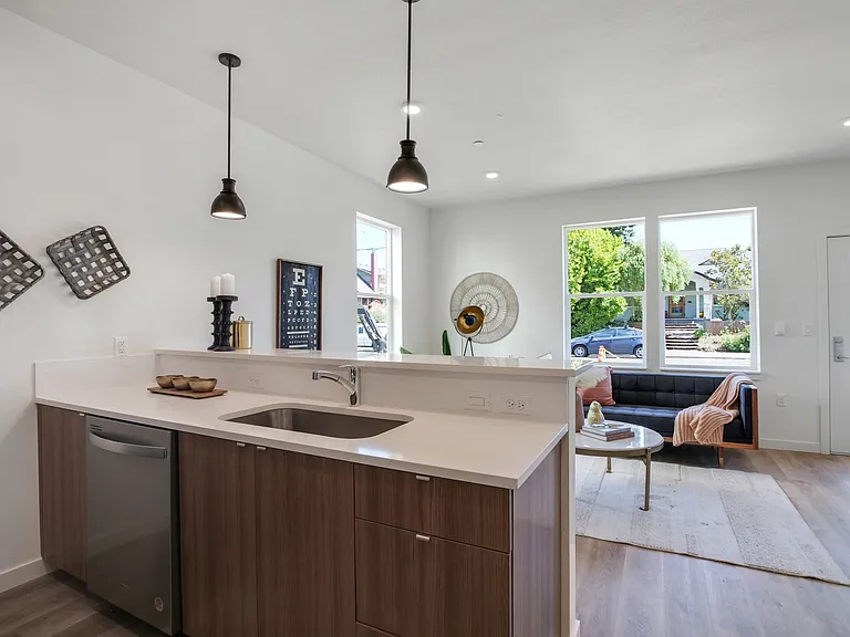 Greeley Court — Photo 3